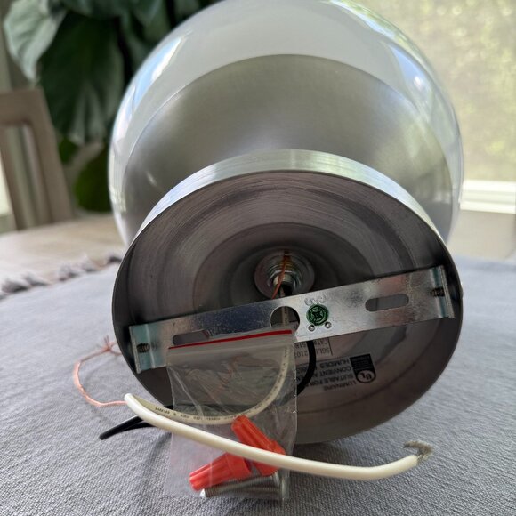 NEW Wall/Ceiling Hanging Globe Light (Semi-Flush Mount) - Picture 3 of 4